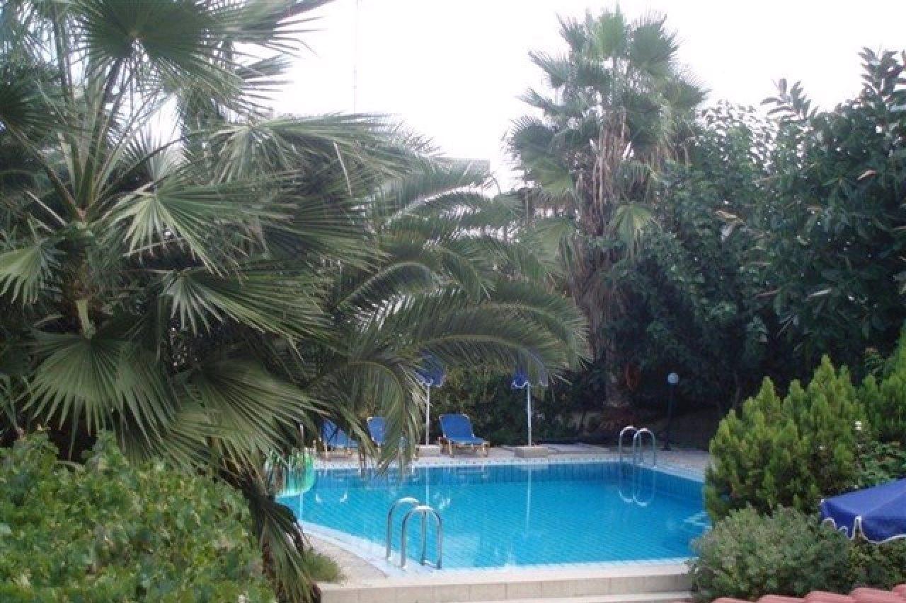 Romantza Apartments Agia Marina Eksteriør bilde