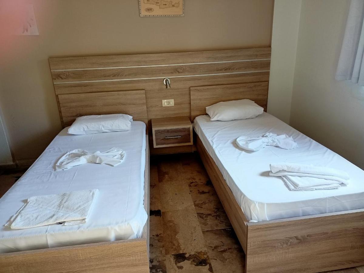 Romantza Apartments Agia Marina Eksteriør bilde