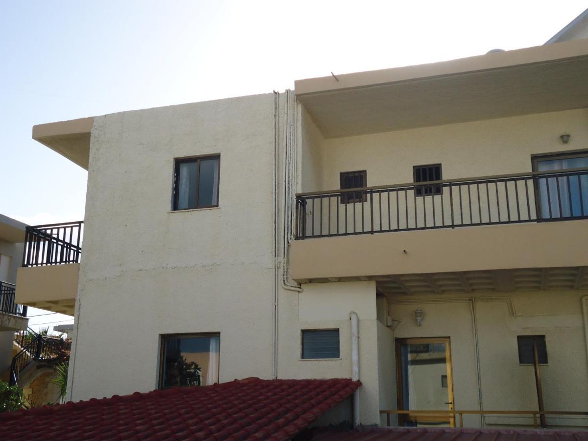 Romantza Apartments Agia Marina Eksteriør bilde