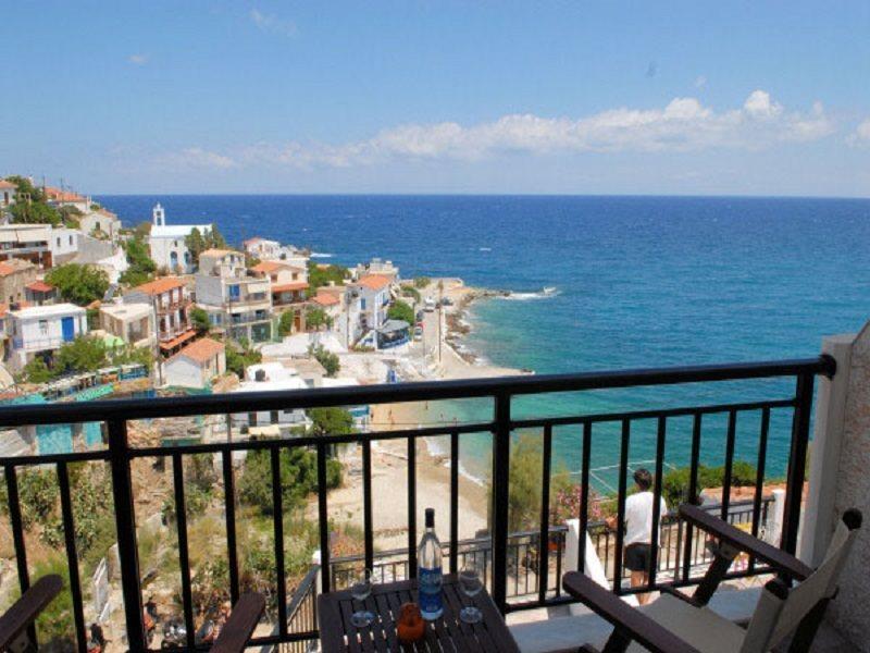 Romantza Apartments Agia Marina Eksteriør bilde