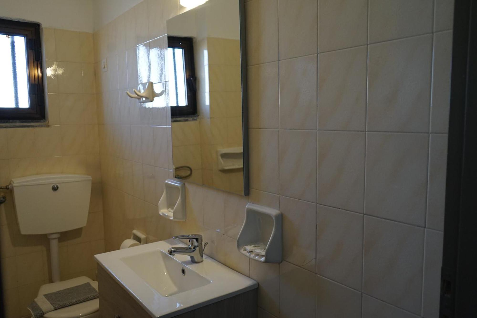 Romantza Apartments Agia Marina Eksteriør bilde