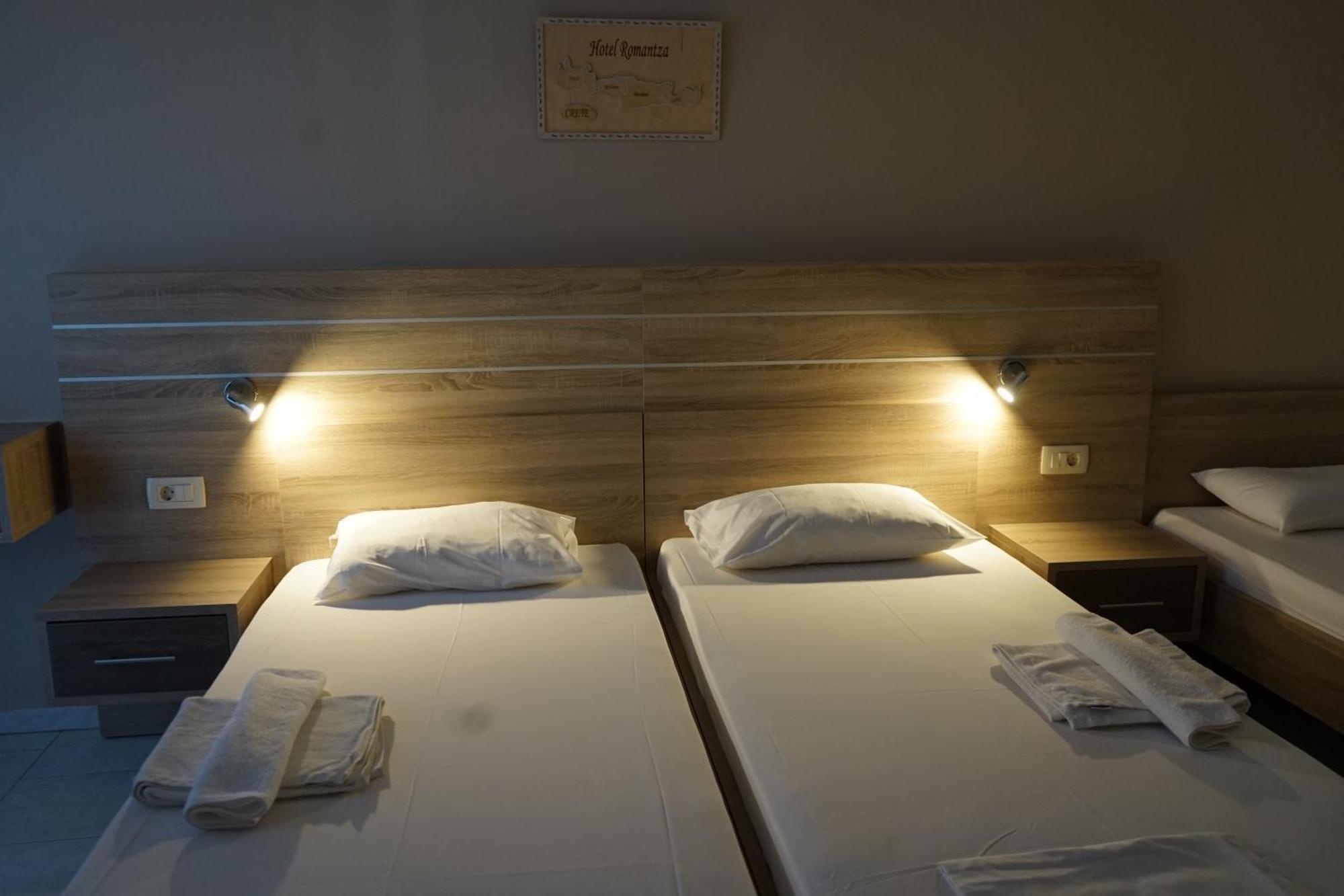 Romantza Apartments Agia Marina Eksteriør bilde